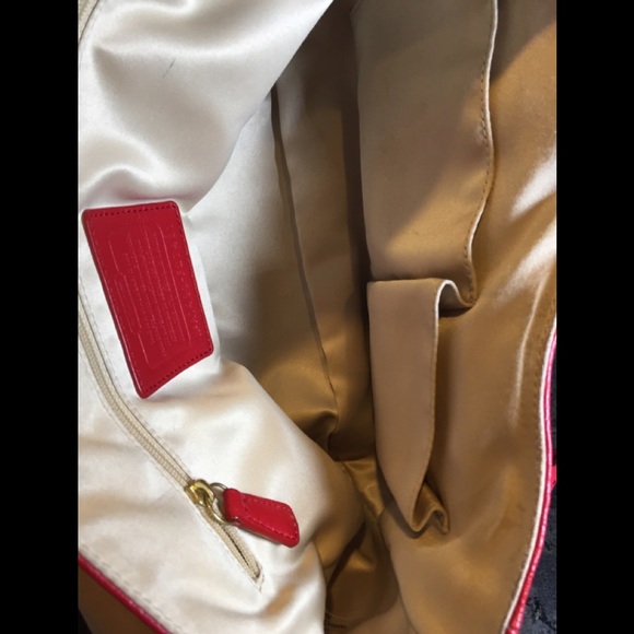 Red Coach Taylor Smooth Flap shoulder bag - Picture 6 of 8